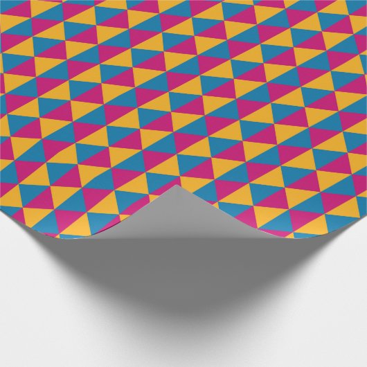 Rosa, gelb und blau Diamanten und Dreiecke Geschenkpapier (Ecke)