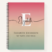 Rosa Gelb und grüne Gradientenschrift Monogram Notizblock (Vorderseite)