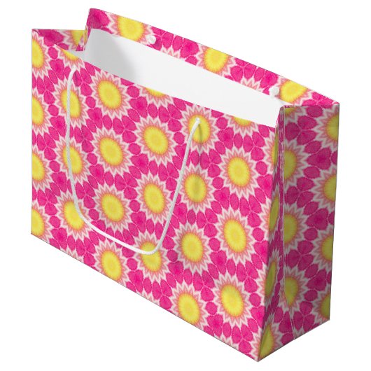 Rosa Gelbblütenmuster Große Geschenktüte (Vorderseite Schrägansicht)