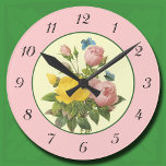 Rosa gelbe botanische Rose Uhr mit Anzahl<br><div class="desc">Eine Wanduhr mit antiker Reproduktion von rosa und gelben Rosen aus Vintagen botanischen Kunstwerken des berühmten Künstlers Pierre Redoute mit blauen Schmetterlingen auf einem Imitat Pergament Hintergrund und antiken Zahlen in schwarz auf einem rosa Hintergrund.</div>