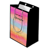 Rosa Gelbe Regenbogen Abstrakte Streifen Geburtsta Mittlere Geschenktüte (Rückseite Schrägansicht)