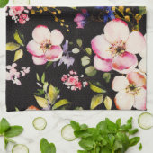 Rosa gelbe Rosen, schwarzer Hintergrund Geschirrtuch (Gefaltet)