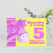 Rosa gelber Geburtstag des 5. Geburtstages des Einladung (Stehend Vorderseite)