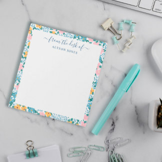 Rosa gelbes Blumenmuster - Grenze vom Schreibtisch Notizblock