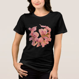 Rosa Geranien-Blumenkranz Floral T-Shirt Tri-Blend Shirt