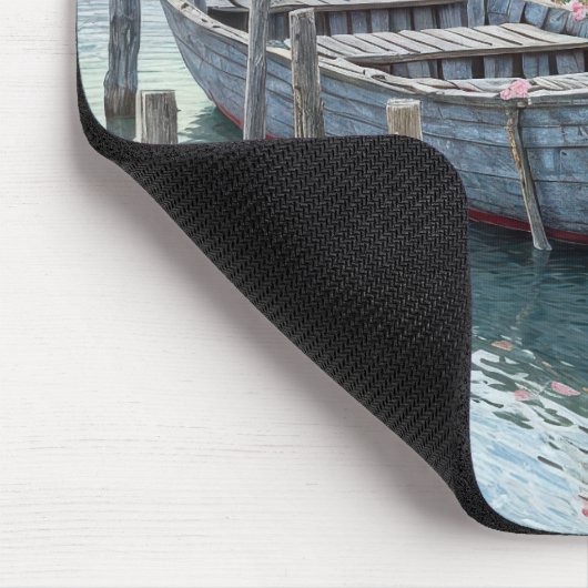 Rosa Geranien in einem rustikalen Rowboat Mousepad (Ecke)