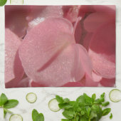 Rosa Geranium: fast massiv, hellrosa Geschirrtuch (Gefaltet)