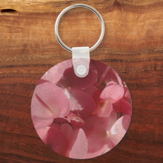 Rosa Geranium: fast massiv, hellrosa Schlüsselanhänger (Vorderseite)