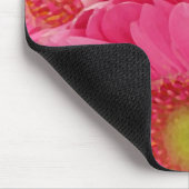 Rosa Gerber Gänseblümchen Mousepad (Ecke)