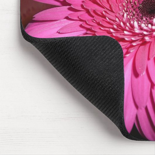 Rosa Gerber Gänseblümchen Mousepad (Ecke)