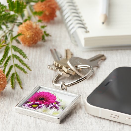 Rosa Gerbera-Blume Schlüsselanhänger (Seite)