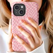 Rosa gewelltes kariertes Monogramm Case-Mate iPhone Hülle