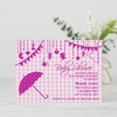 Rosa Gingham Regenschirm Babydusche Einladungen (Stehend Vorderseite)