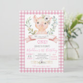 Rosa Gingham-Schwein-Mädchen-Geburtstag Einladung (Stehend Vorderseite)
