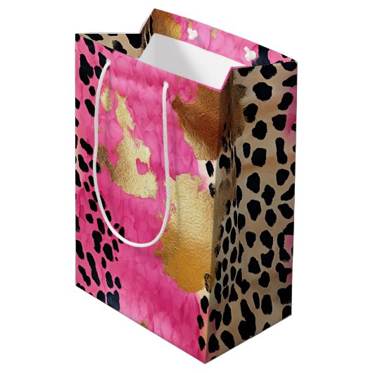 Rosa Glam Leopard Print Abstrakt Mittlere Geschenktüte (Rückseite Schrägansicht)