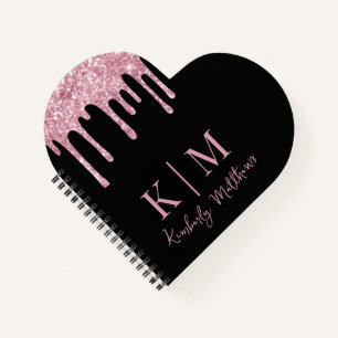 Rosa Glitter-Monogramm-Initialen auf Schwarz Notizblock
