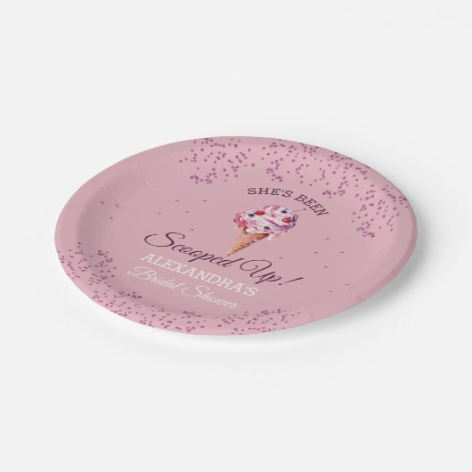 Rosa Glitzer Eiscreme-Brautparty Pappteller (Schrägansicht)