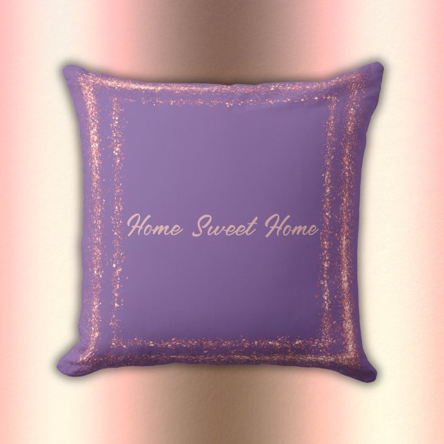 Rosa Glitzer-Grenzmonogramm auf lila | Kissen (Von Creator hochgeladen)