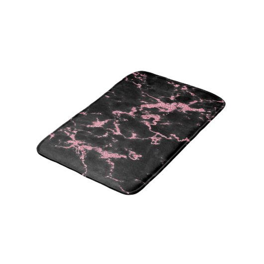 Rosa Glitzer im schwarzen Hintergrund Badematte (Schrägansicht)