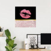 Rosa Glitzer Lips & Rose Gold Tropische Blätter Poster (Heimbüro)