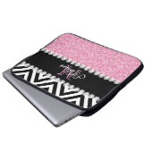 ROSA GLITZER-SCHWARZ-ZICKZACK MIT MONOGRAMM LAPTOPSCHUTZHÜLLE (Vorne Knopf)