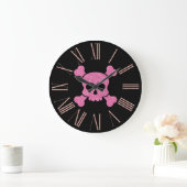 Rosa Glitzer Skull und Crossbones auf Schwarz Große Wanduhr (Zuhause)
