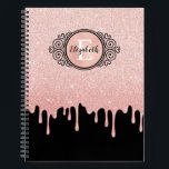 Rosa Glitzer Tropfen Monogram Sketchbook Notizblock<br><div class="desc">Dieses personalisierte 8, 5 x 11 Skizzenbuch hat ein Schwarz-Weiß-Monogramm auf einem schönen Imitat rosa Folie und tropfenden Glitzer Hintergrund. Personalisieren Sie es für den mädchenhaften Künstler in Ihrem Leben. Macht ein lustiges Geschenk für Geburtstage und Weihnachten. Entworfen für Sie von BlackBerry Boulevard.</div>