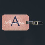 Rosa-Gold-Navy-Blauer-Sparkeil-Glitzer Monogram Gepäckanhänger<br><div class="desc">Blush Pink - Rose Gold und Navy Blue Sparkle Glitzer Monogram Name und Initial Luggage Tag. Diese Taschenmarke ist ideal für Zurück in die Schule, Arbeit oder Reisen. Das weich rosa Gepäckstück ist auch ein hervorragendes Gastgeschenk für Hochzeiten, Geburtstage, Brautpartys, Flitterwochen oder einen Junggeselinnen-Abschied. Bitte kontaktieren Sie den Designer, um...</div>