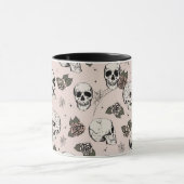Rosa Gothic Skulls und Rose Halloween Tasse (Zentrum)