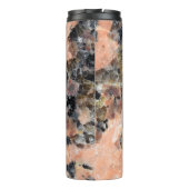 Rosa Granitgestein Textur mit Name und Monogramm Thermosbecher (Rückseite)