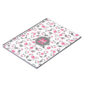 Rosa graue gürtelförmige Sportart Fußball personal Notizblock (Linke Seite)