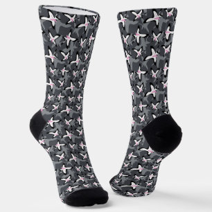 Rosa graue moderne abstrakte Blume Socken