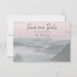 Rosa graue neblige Berge Rettet unser Hochzeitsdat Save The Date
