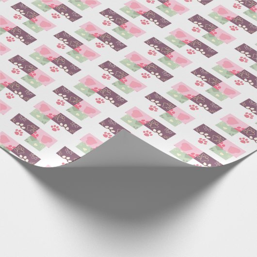 Rosa grüne Mauve Paw und Herzdesign Geschenkpapier (Ecke)