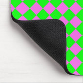 Rosa grünes Schachbrett Diamantmuster Mousepad (Ecke)