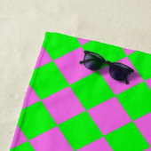 Rosa grünes Schachbrett Diamantmuster Strandtuch (Beispiel)