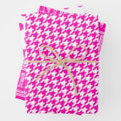 Rosa Hahnentrittmuster Monogram Polka Dot Geschenkpapier Set (Beispiel)