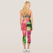 Rosa hawaiianische Blume Capri Leggings (Rückseite)