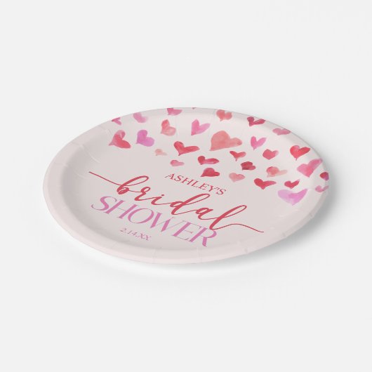 Rosa Herz - Valentinisches Brautparty Pappteller (Schrägansicht)