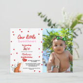 Rosa Herzchen Valentinstag Geburtstag Sweetheart Einladung (Stehend Vorderseite)