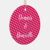Rosa Herzen Personalisierte Keramik Ornament (Rechts)