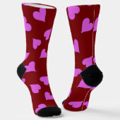 Rosa Herzmuster auf roten Socken (Gewinkelt)