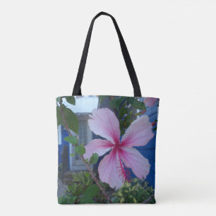 Rosa Hibiskus Blume und blaue Hütte Tasche