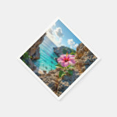 Rosa Hibiskus wächst auf einer felsigen Klippe Serviette (Ecke)