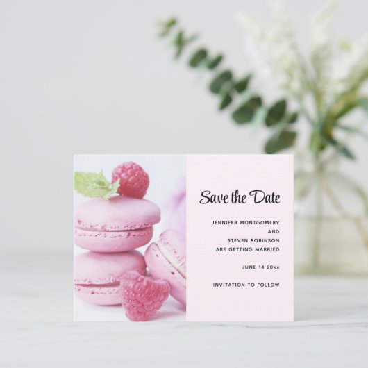 Rosa Himbeere Macarons Save the Date Einladungspostkarte (Stehend Vorderseite)