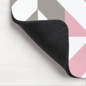 Rosa Himbeere und Silver Geometric ZigZag Mousepad (Ecke)