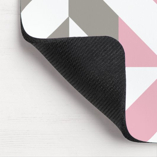 Rosa Himbeere und Silver Geometric ZigZag Mousepad (Ecke)