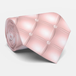 Rosa Hintergrund und Perlen Krawatte