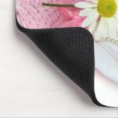 Rosa Hut und weiße Handschuhe Mousepad (Ecke)