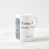 Rosa Hütte Dramatischer Himmel - Martha's Vineyard Porzellantasse (Vorderseite Rechts)